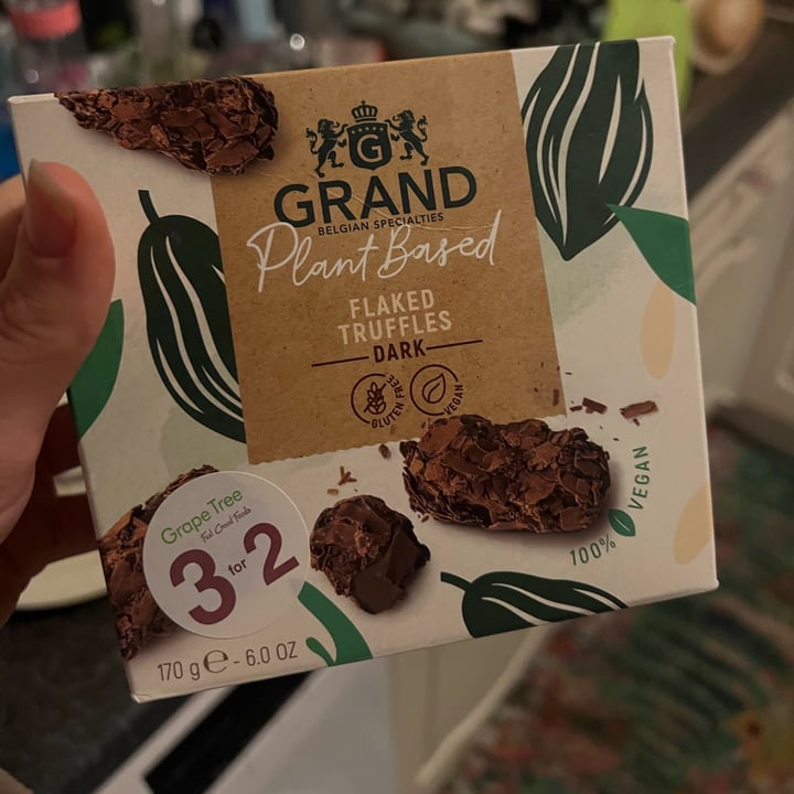photo of Grand Belgian Specialties Cocoa dusted truffles shared by @robsm95 on  03 Jan 2024 - review