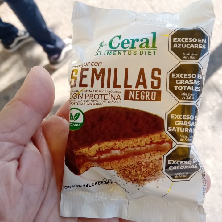 photo of Cereal Alimentos Diet Alfajor con semillas shared by @concienciavegana on  20 May 2024 - review