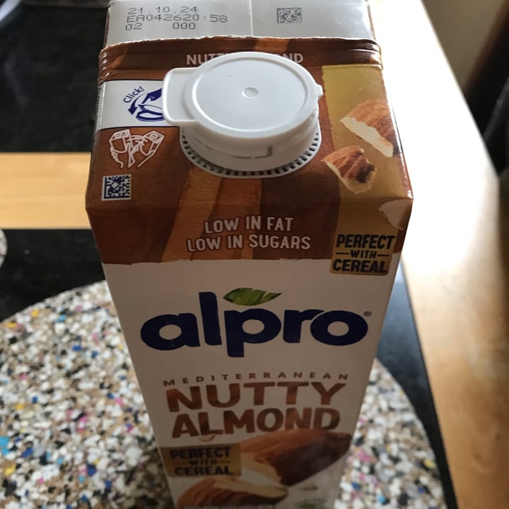 photo of Alpro no sugar nutty almond milk shared by @scottye on  06 Mar 2024 - review