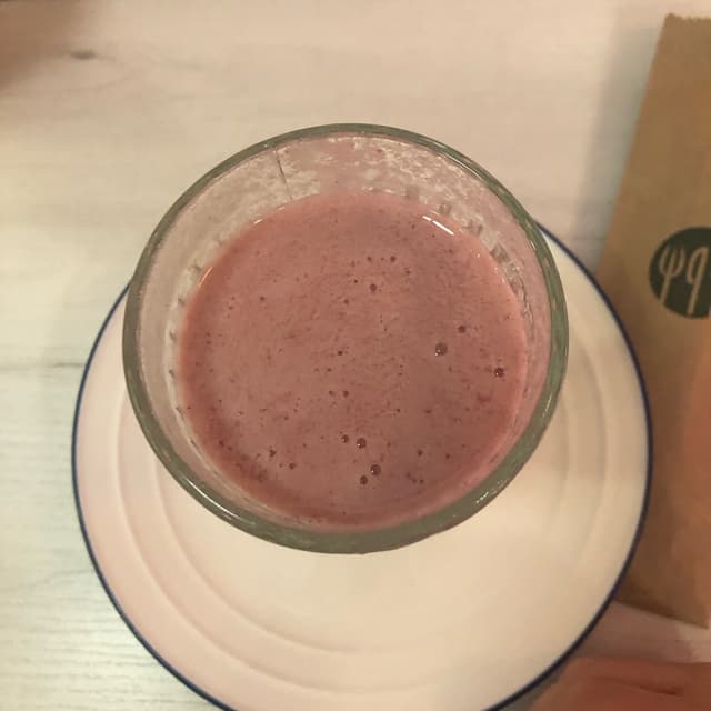 Photo of the dish “Jugo de guanabana con fresa”