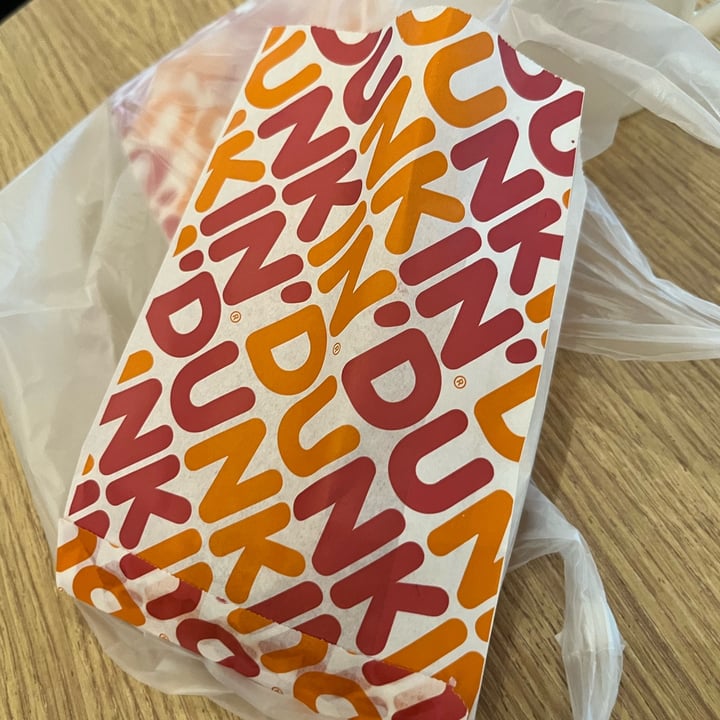 photo of Dunkin' Donuts strawberry filled shared by @soy-orbison on  16 May 2024 - review