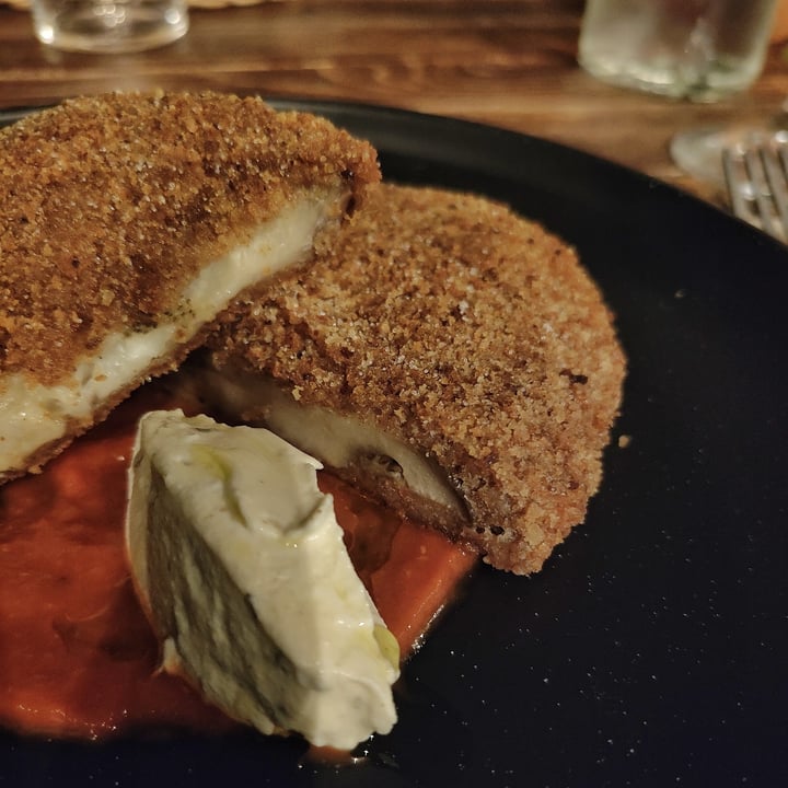 photo of Il germoglio Cotoletta Di Melanzane shared by @elisata on  11 Aug 2024 - review
