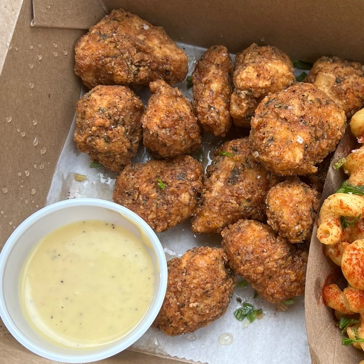 photo of Dharma Southern Chick'n adult chick’n nuggets shared by @aubreyj27 on  30 Aug 2023 - review