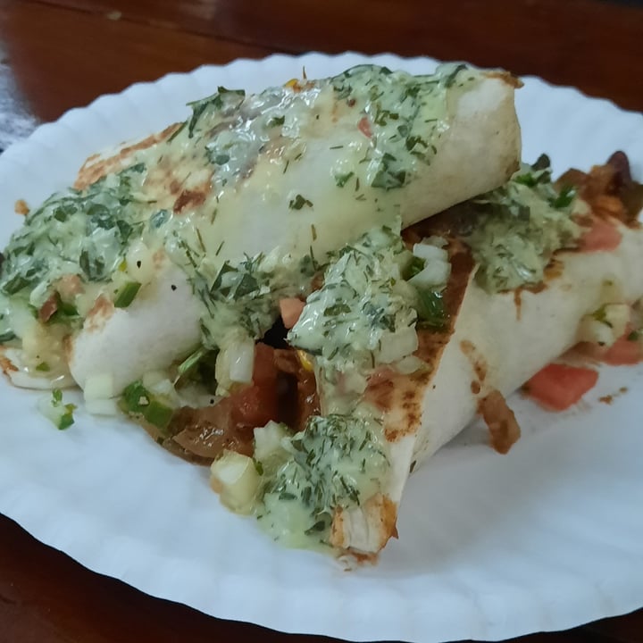 photo of The Veg Kitchen Vegan Burrito shared by @crueltyfreebeauty-de on  08 Dec 2023 - review
