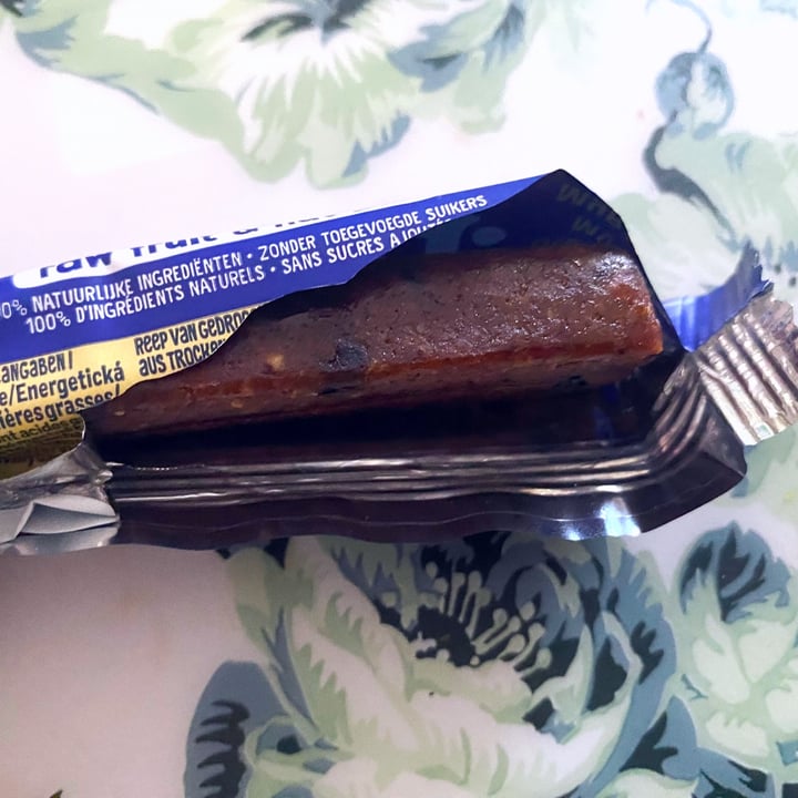 photo of Nākd. blueberry Muffin Mirtilles shared by @hail-seitan on  17 May 2024 - review