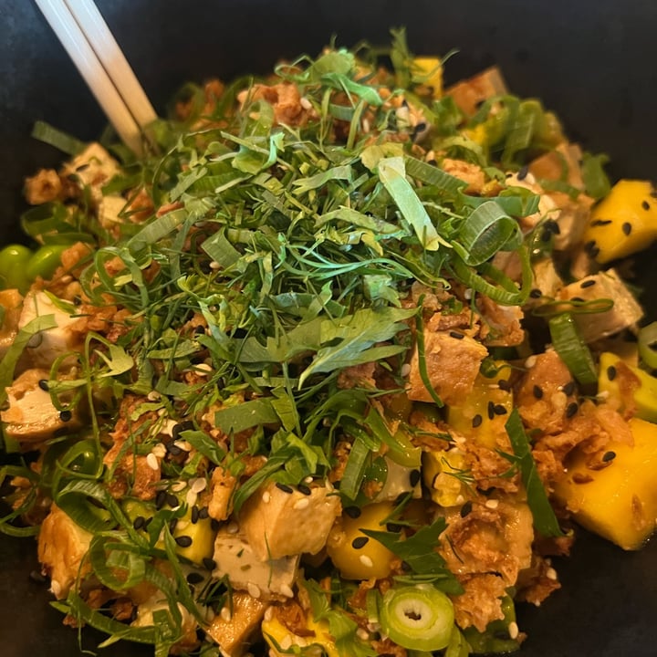 photo of Local - Your Healthy Kitchen Make Your Own Poke Bowl shared by @kimmartin on  04 Aug 2024 - review