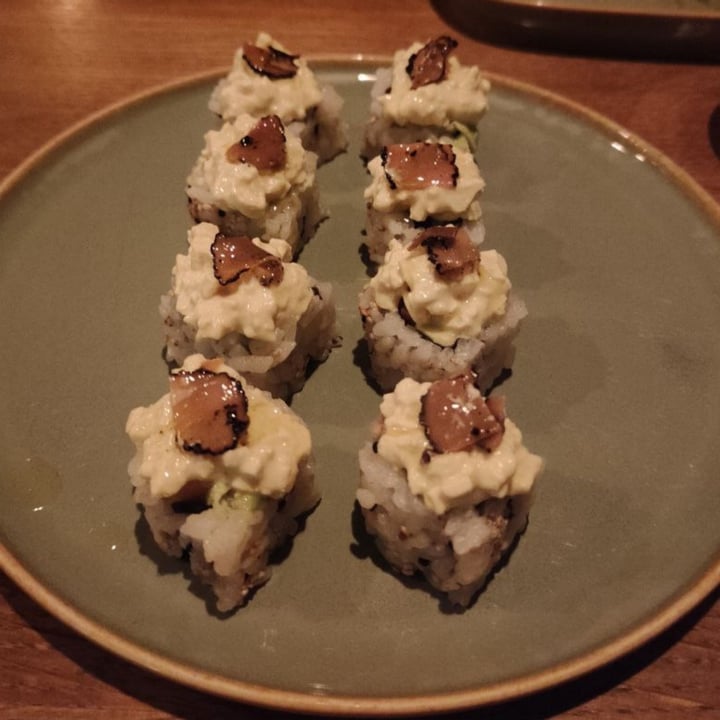 photo of NORI WAY Uramaki tartufato shared by @chryssalis on  17 May 2025 - review