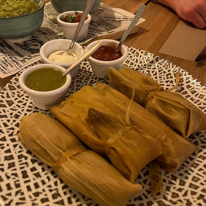 photo of Restaurante Tomates Verdes Fritos Tamales veganos shared by @albibus on  21 Apr 2024 - review