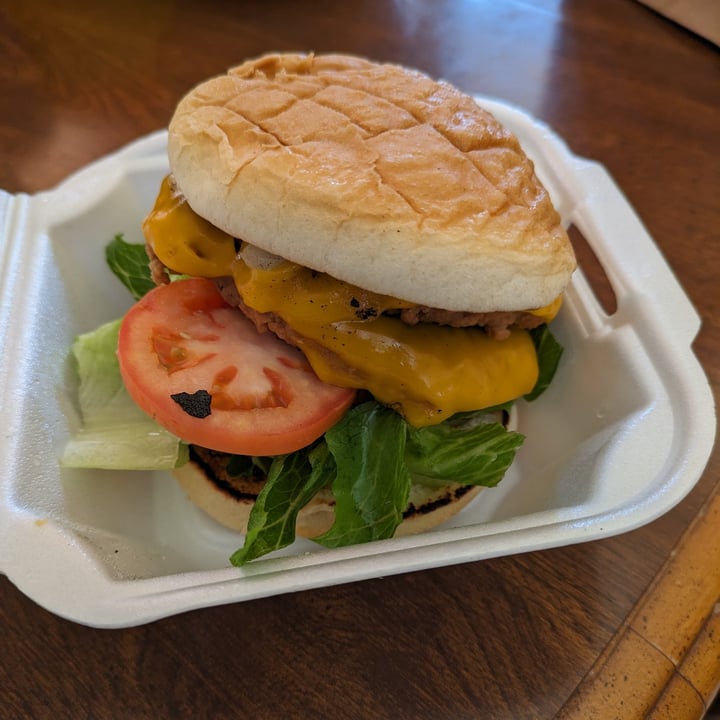 photo of Zammy's Vegan Kitchen Super Smash Burger shared by @edav334 on  08 Nov 2023 - review