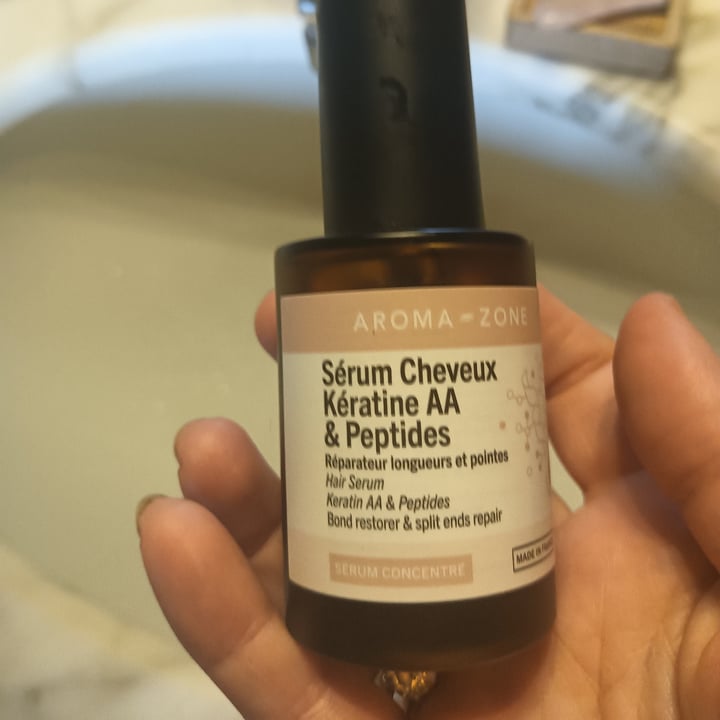 photo of Aroma-Zone serum cheveux keratine AA e peptidi shared by @giovannamag on  11 Jun 2025 - review