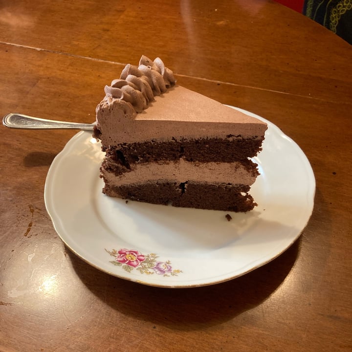 photo of Snug The Comfort Café Devil's Food Cake shared by @manekineko on  13 Sep 2023 - review