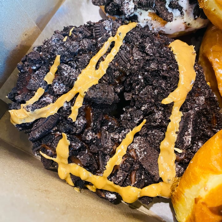 photo of Voodoo Doughnut - Broadway Vegan Old Dirty Bastard shared by @curvycarbivore on  17 May 2024 - review