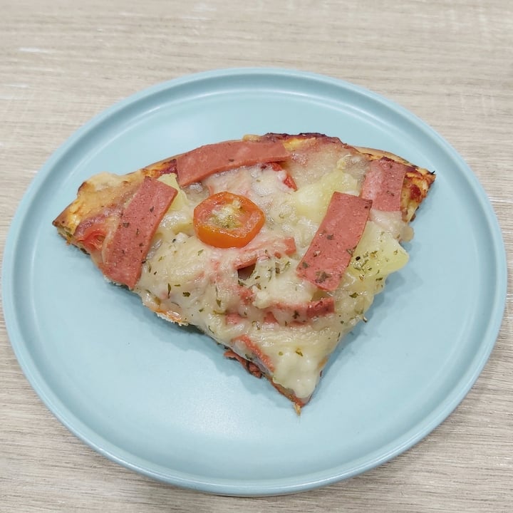 photo of Greendot Patisserie Hawaiian Ham Pizza shared by @herbimetal on  10 Mar 2024 - review