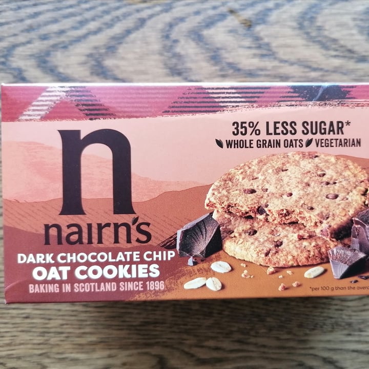 photo of Nairn's Dark chocolate chip oat biscuits new packaging shared by @alevale on  20 Aug 2023 - review