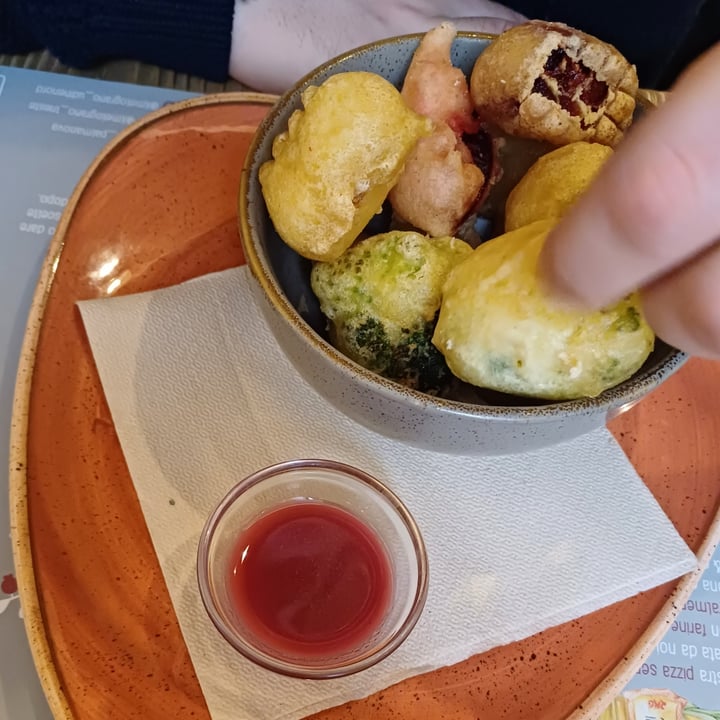 photo of Il Melograno - Naturalmente Buono - Trieste Verdure Stagionali In Tempura shared by @theredvegan9 on  28 Jan 2024 - review