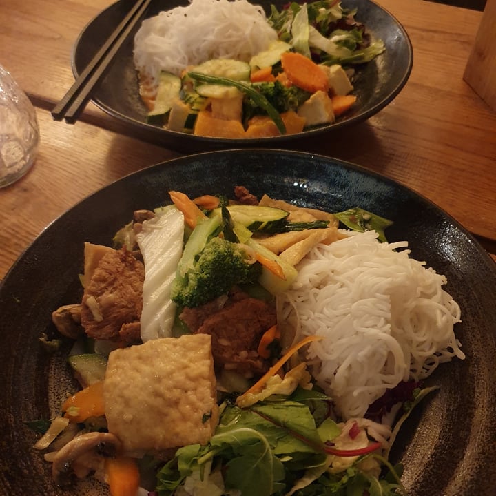 photo of Huong Que - Mitte curry bento bowl & four seasons bowl shared by @limespickmeup on  17 Sep 2024 - review