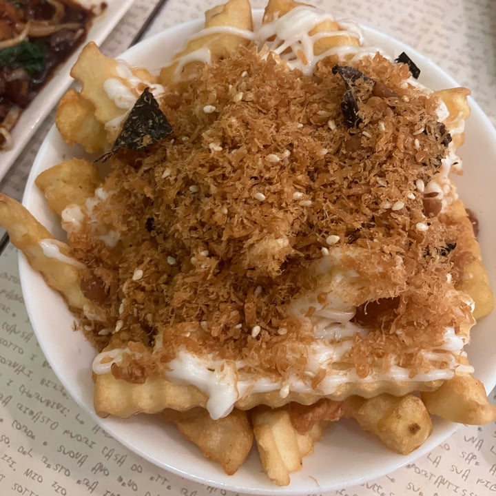 photo of Vegetarian Express Cafe mayo fries with floss shared by @veganhubby on  24 Nov 2023 - review