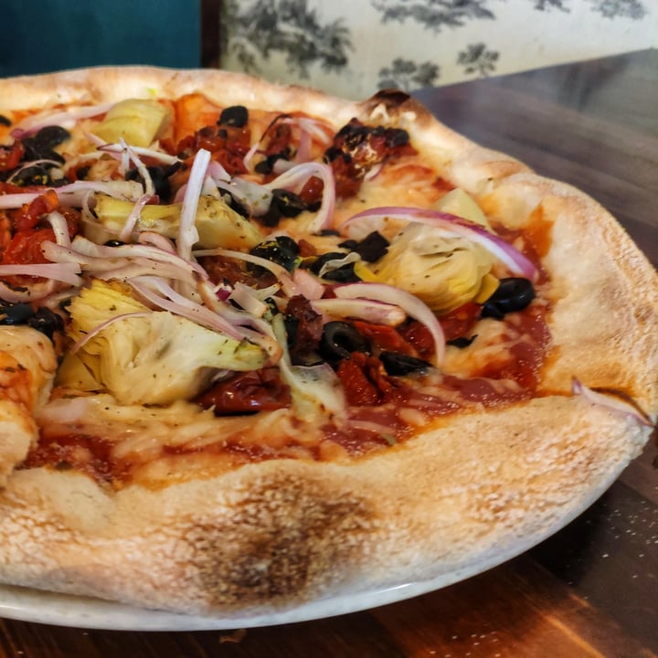 photo of Gems - Sushi Bar & Cafeteria Maltese vegan pizza shared by @andybest82 on  04 Jan 2024 - review