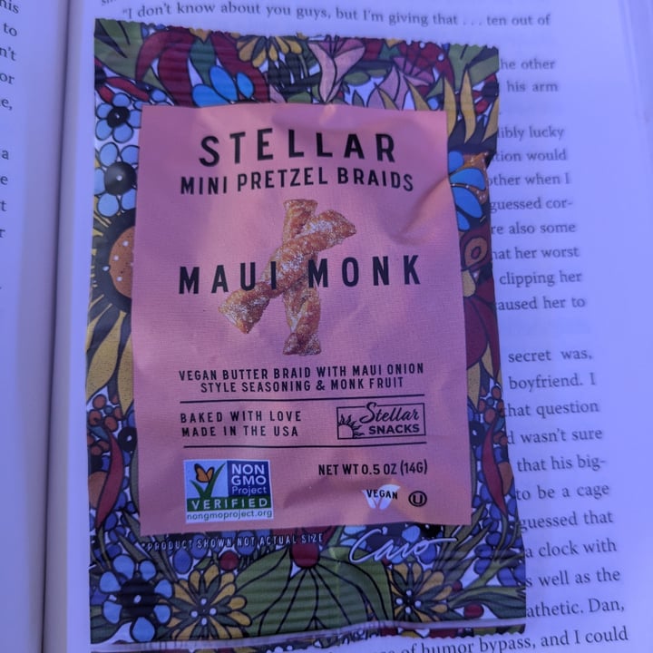 photo of Stellar Snacks Maui Monk Mini Pretzel Braids shared by @edav334 on  13 Oct 2024 - review