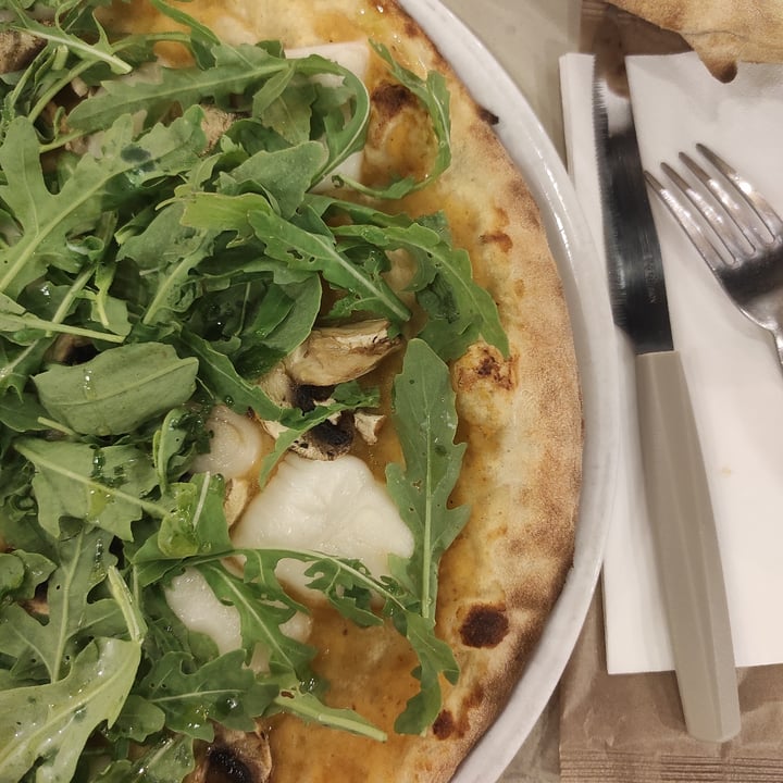 photo of Fermento - Pizzeria Pizza Gialla Vegan shared by @giorgia3 on  22 Jul 2025 - review