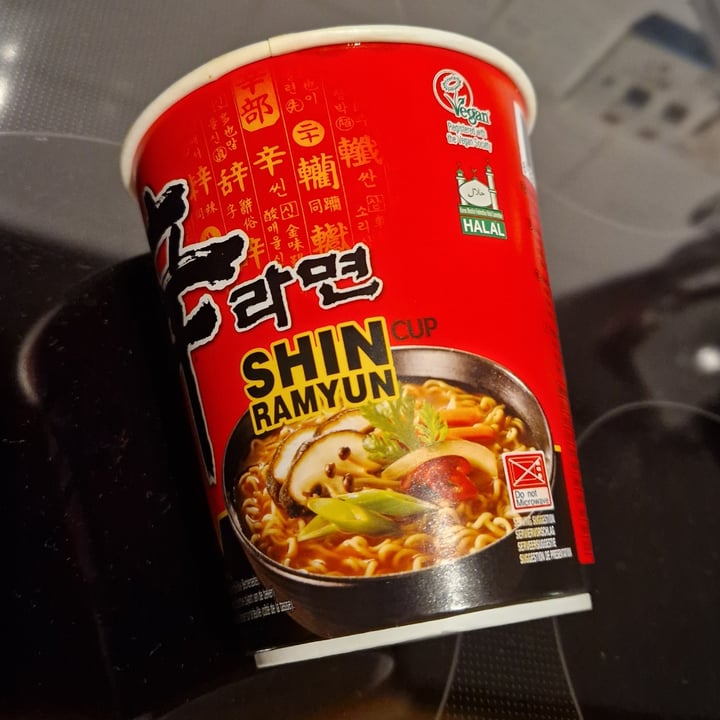 photo of NONGSHIM (농심) Shin Ramyun Cup Noodles shared by @teae on  02 Oct 2025 - review