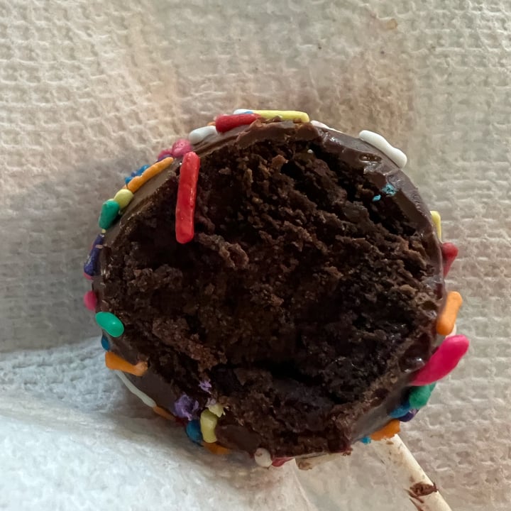 photo of Papa Ganache Manasquan chocolate cake pop shared by @allycat38 on  31 Mar 2024 - review