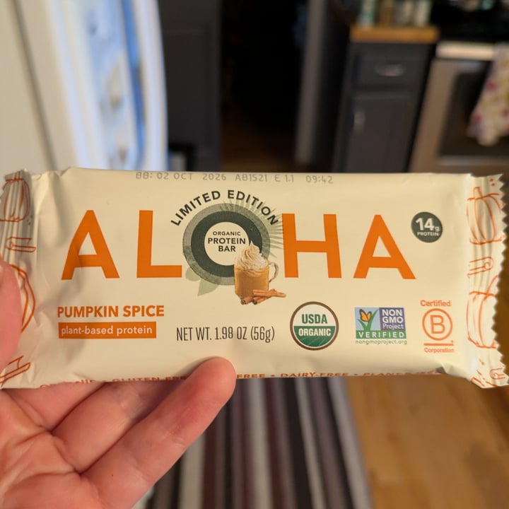 photo of Aloha organic pumpkin spice protein bar shared by @edav334 on  19 Sep 2025 - review