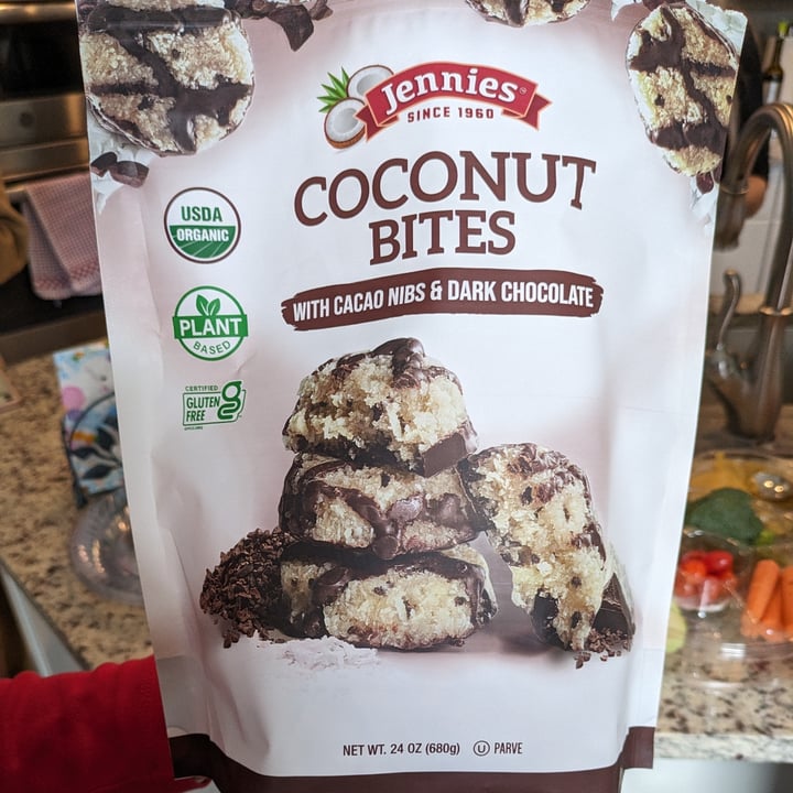 photo of Jennies Organic Coconut Bites with Cacao Nibs & Dark Chocolate shared by @edav334 on  02 Apr 2024 - review