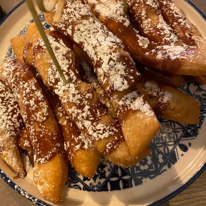 photo of Fratelli Panza pizza fritta con nocciolata shared by @isabelgracel on  19 Feb 2024 - review