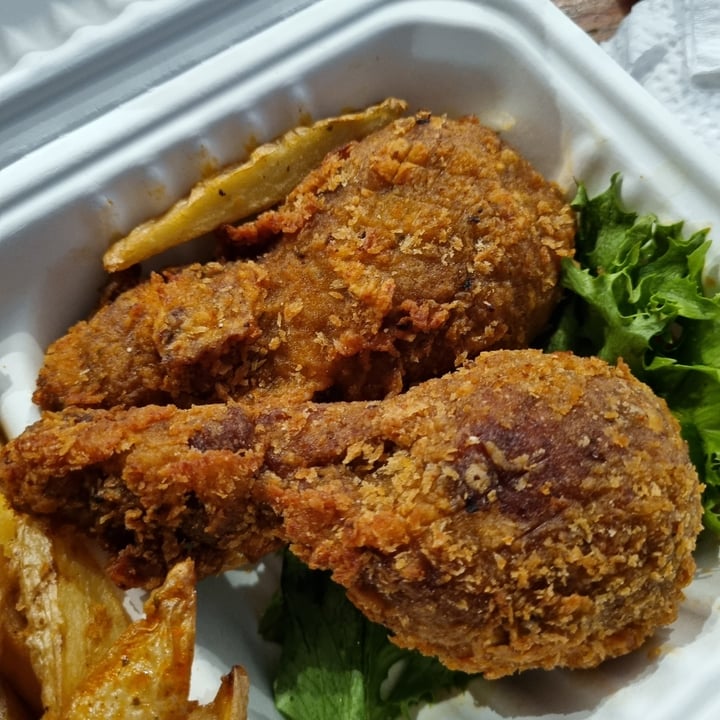 photo of Vegan Butcherie by Romeo & Vero (Delivery and Takeaway) Crispy Chicken shared by @carmz on  31 Oct 2023 - review