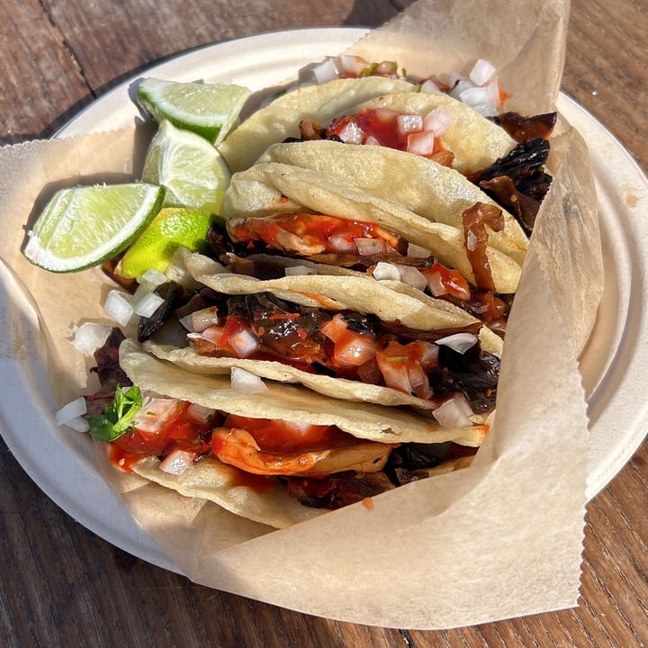photo of El Sancho Taco Shop Mushroom Tacos shared by @herbivoracious on  23 Mar 2024 - review