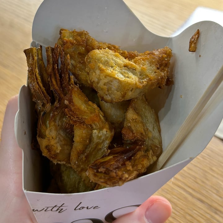 photo of Amore fritto carciofi fritti shared by @sus11 on  20 Aug 2025 - review