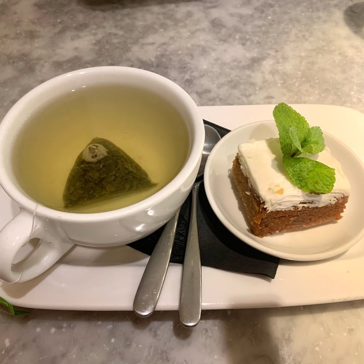 photo of Pizza Express Stem Ginger Cake And Green Tea shared by @vegpledge on  12 Dec 2024 - review