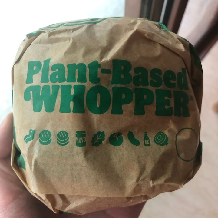 photo of Burger King - Jewel Changi Airport Plant-based whopper shared by @meltingpotatoes on  24 Oct 2023 - review