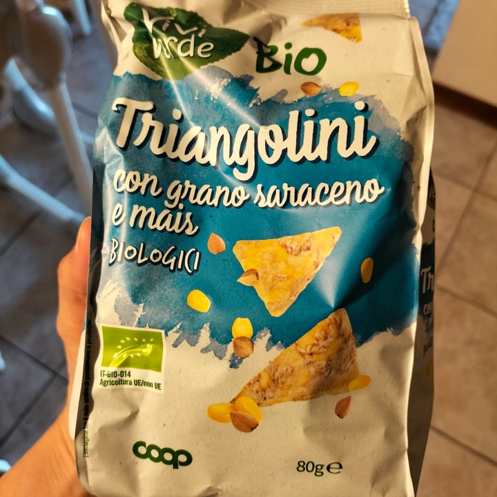 photo of Vivi Verde Coop Triangolini con grano saraceno e mais shared by @greendashy on  08 Jul 2024 - review