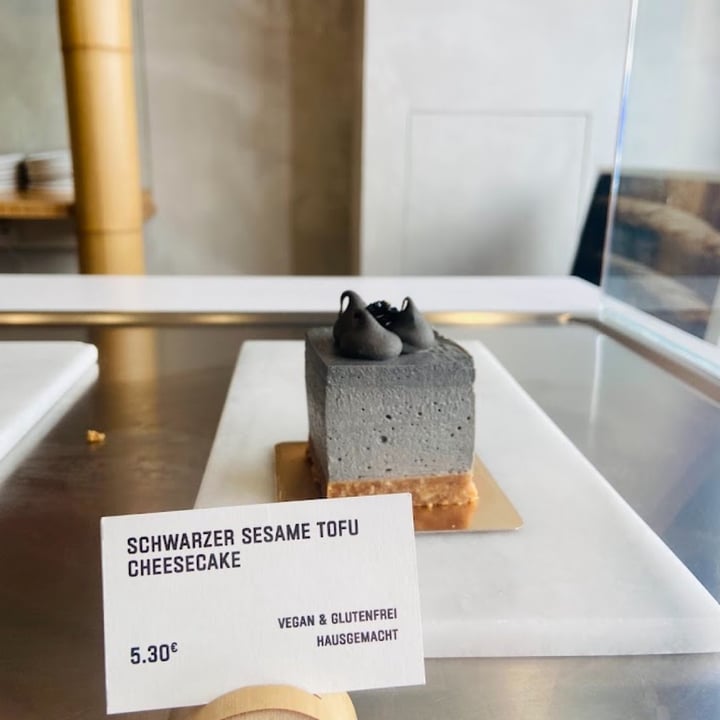 photo of Huadou Soy Concept Store Schwarzer Sesame Tofu Cheesecake shared by @david- on  18 May 2024 - review