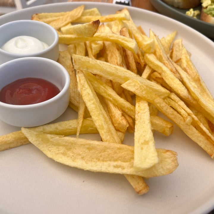 photo of T-Veg Vuna Sandwich shared by @madeline39 on  19 Sep 2024 - review