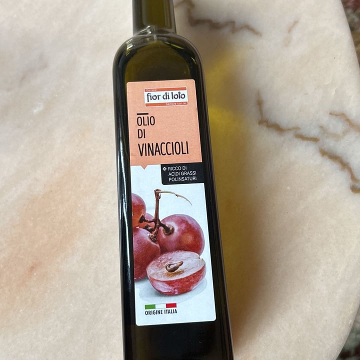 photo of Fior di Loto olio di vinaccioli shared by @miryvera81 on  09 Apr 2024 - review