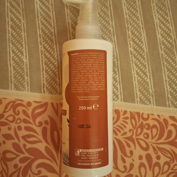 photo of Erboristeria magentina CREMA CORPO  Rituale Speziato shared by @meryveg on  12 Aug 2025 - review