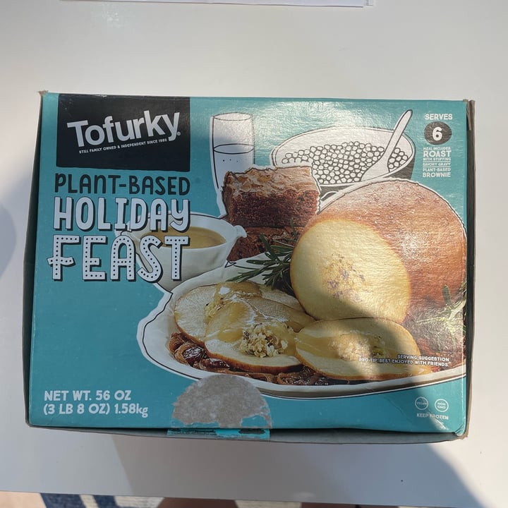 photo of Tofurky Plant Based Holiday Feast shared by @appleappleamanda on  21 Apr 2024 - review