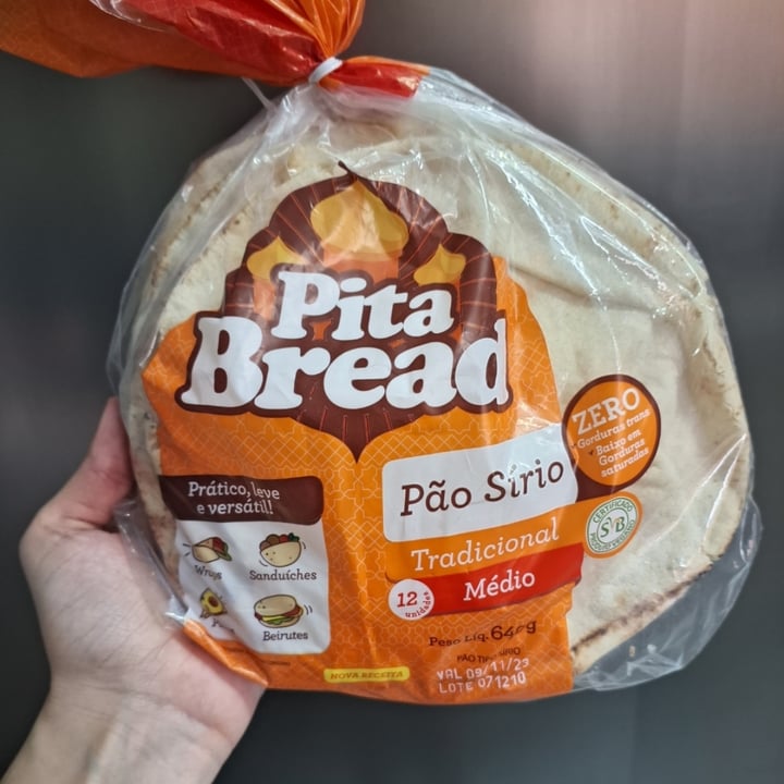 photo of Pita Bread Pão Sírio shared by @bgodines on  03 Apr 2025 - review