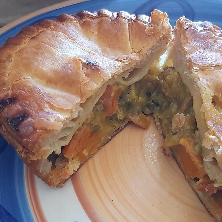 photo of King Pie Garden Vegetable Pie shared by @punkhippiesa on  29 Jan 2024 - review