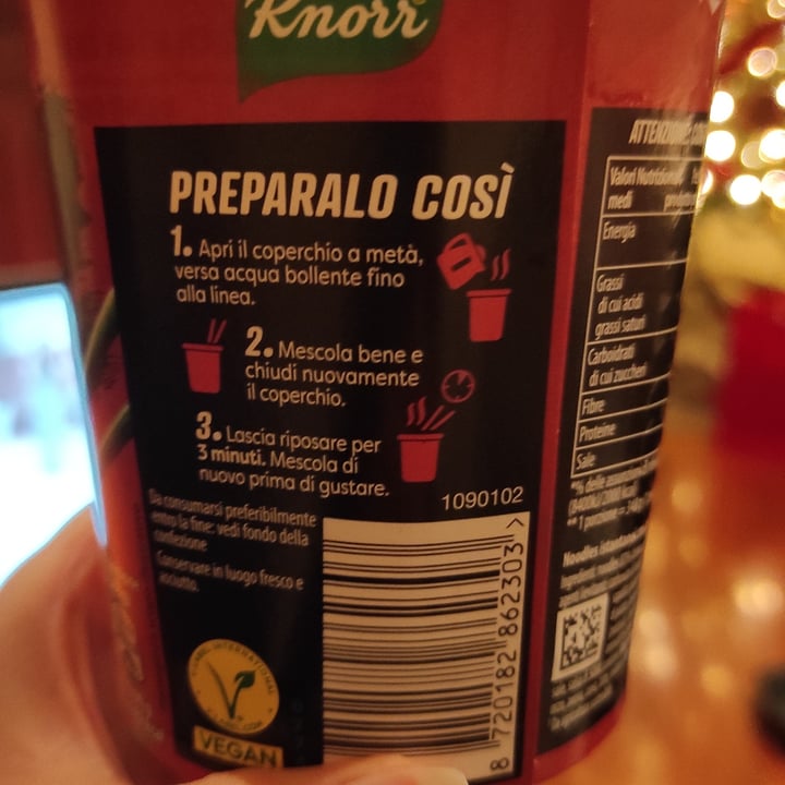 photo of Knorr asia noodles beef taste shared by @alessiacal01 on  14 Dec 2024 - review