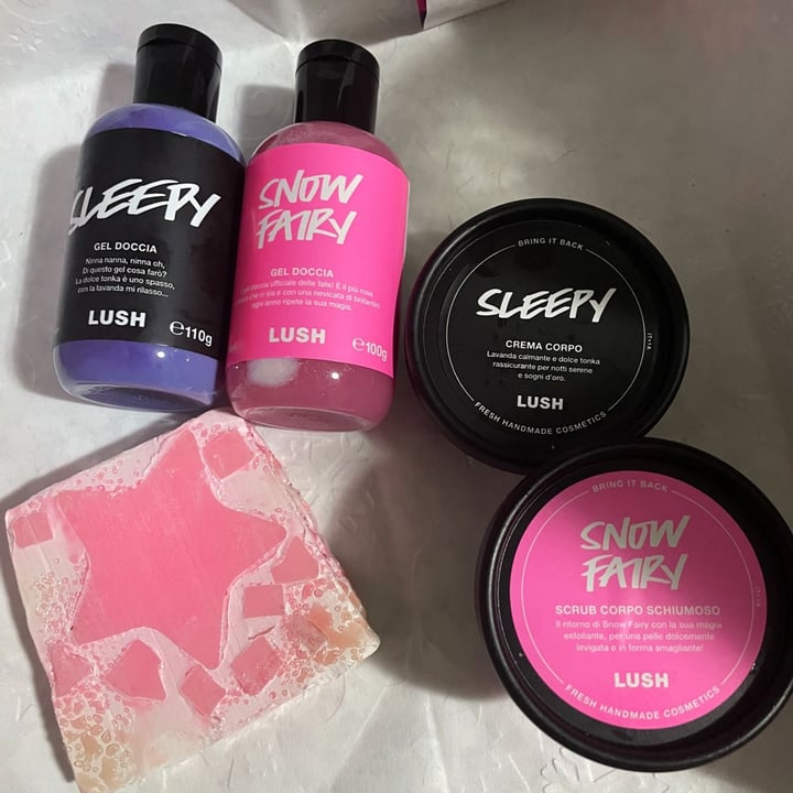 photo of LUSH Fresh Handmade Cosmetics Sleepy gel doccia shared by @angelvniello on  09 Apr 2024 - review