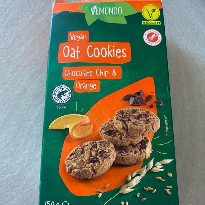 photo of Vemondo oat cookies chocolate chip & orange shared by @chica86 on  22 May 2024 - review