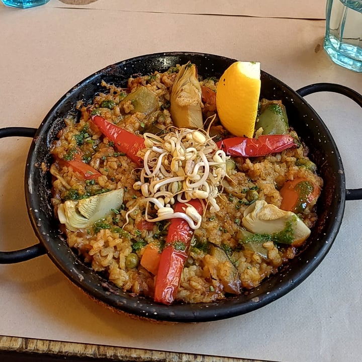 photo of Vegetalia Paella Vegana shared by @the-vegan-one on  15 Dec 2023 - review