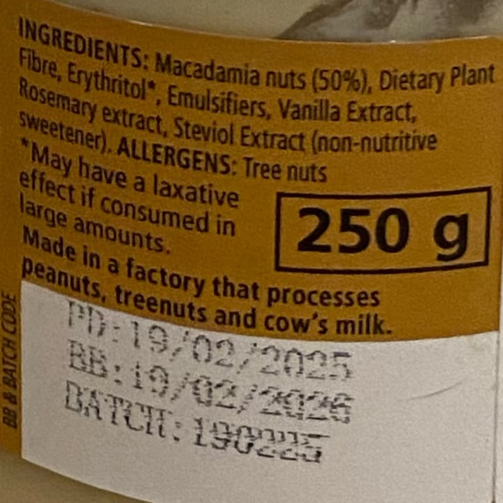 photo of CarbSmart white chocolate flavoured macadamia spread shared by @saveg on  22 Sep 2025 - review