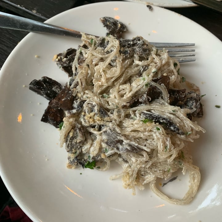 photo of Peace Pies Mushroom Stroganoff shared by @unejanie on  15 Nov 2023 - review