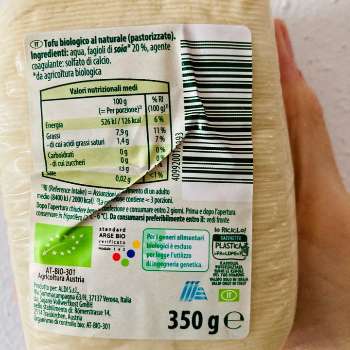 photo of Bio Natura Tofu al naturale shared by @gattaviola on  01 Nov 2024 - review