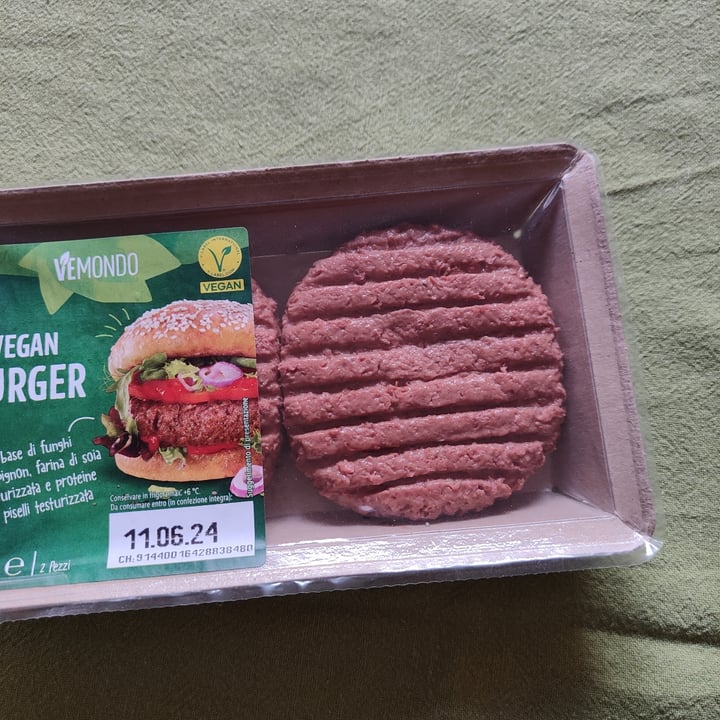 photo of Vemondo Vegan Burger shared by @gilazza on  03 Jun 2024 - review